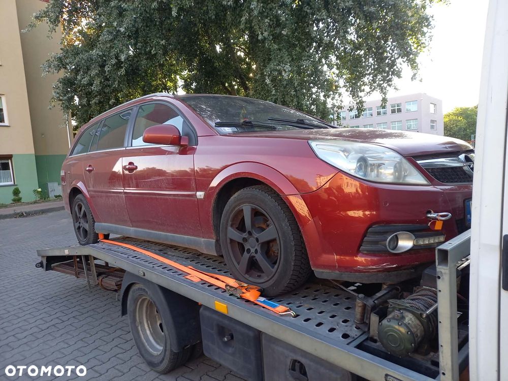 części LAMPA PRZÓD prawa lewa xenon skrętny Opel Vectra C  1.9 cdti  2006r. kombi
