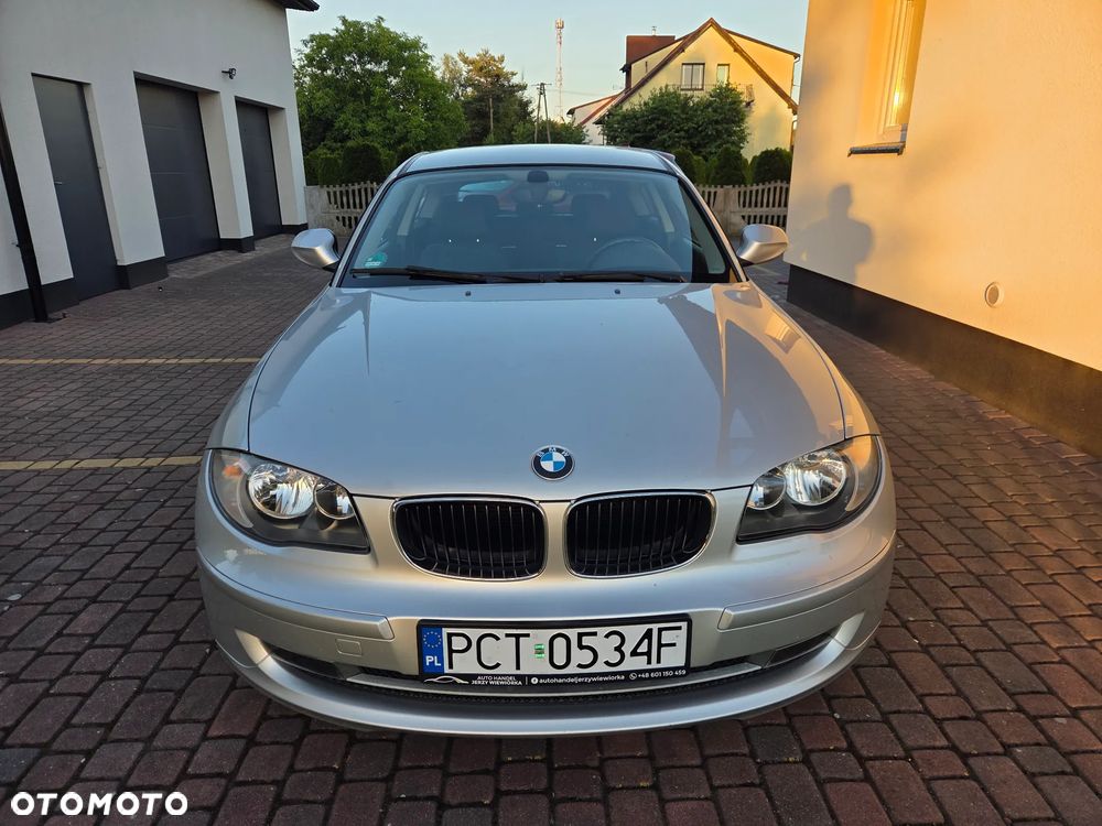 BMW Seria 1 118d DPF Edition Lifestyle - 11