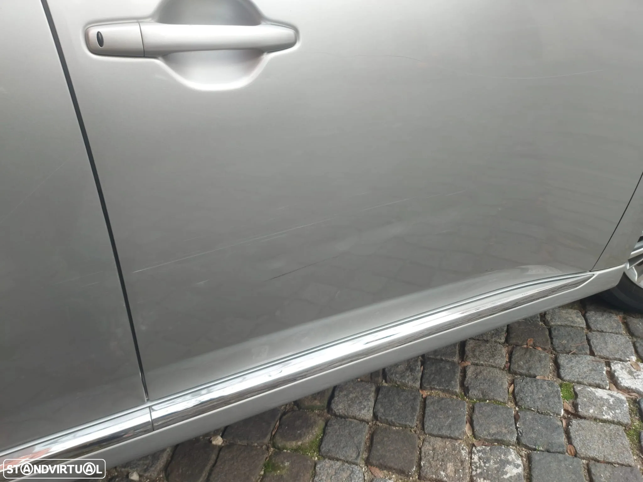 Mitsubishi Outlander - 4