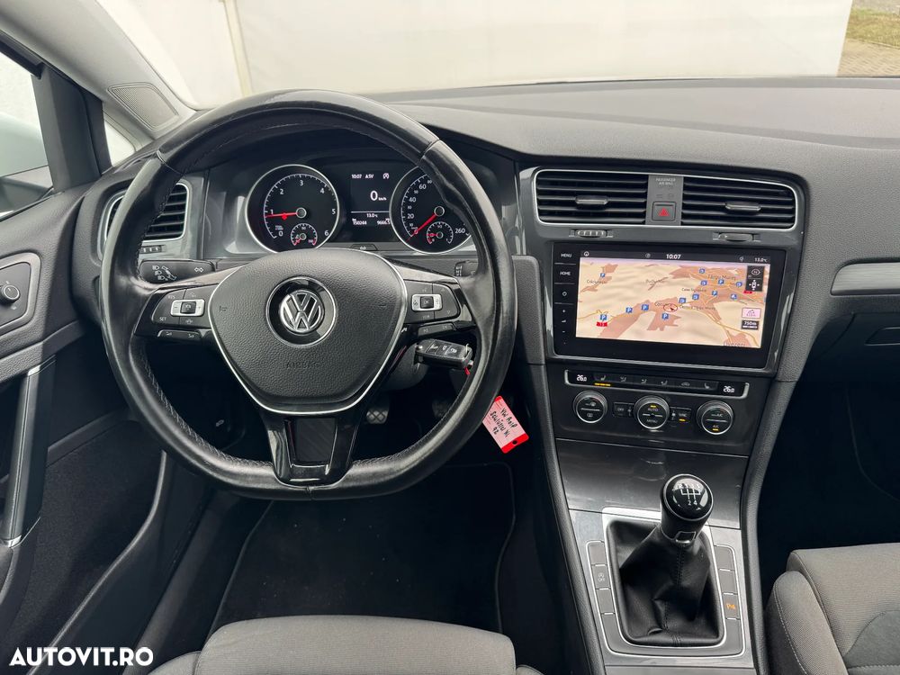 Volkswagen Golf 1.6 TDI Comfortline - 9