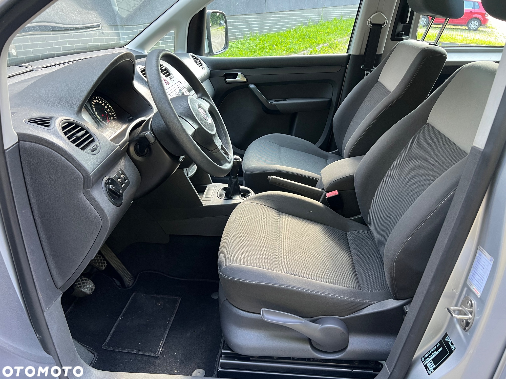 Volkswagen Caddy 1.6 TDI Comfortline - 23