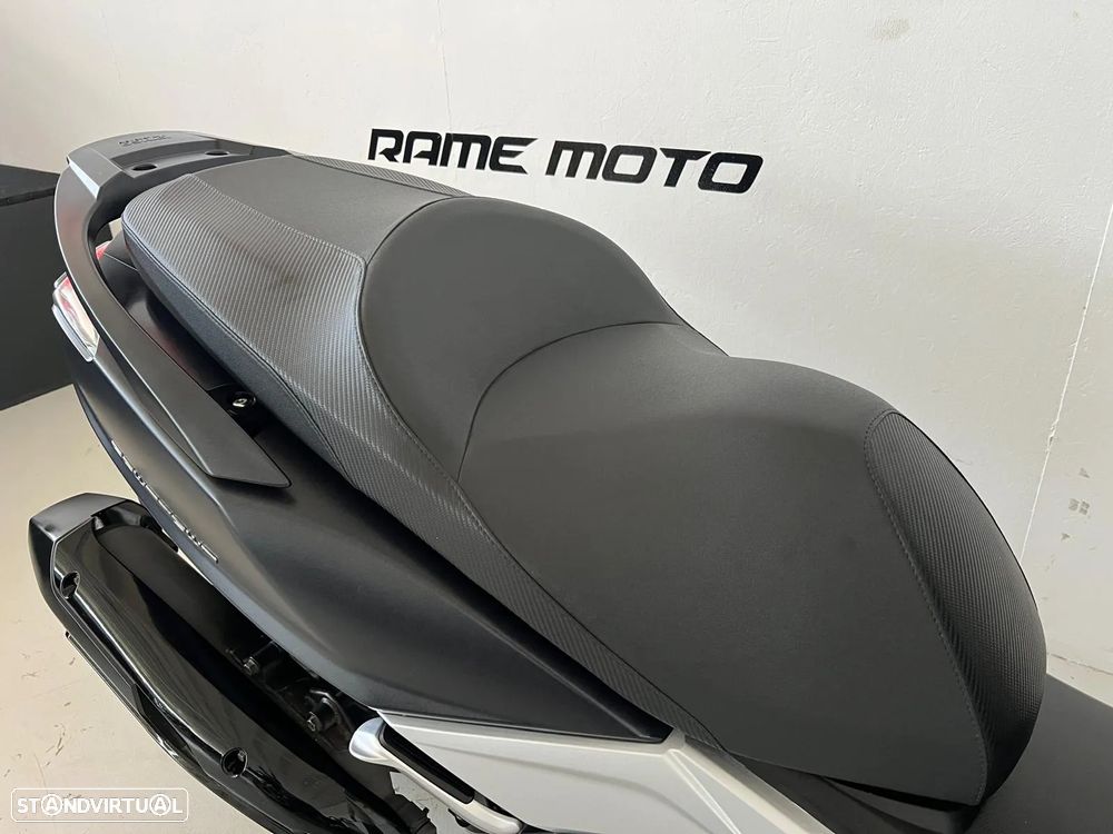 Kymco Downtown 350 - 12