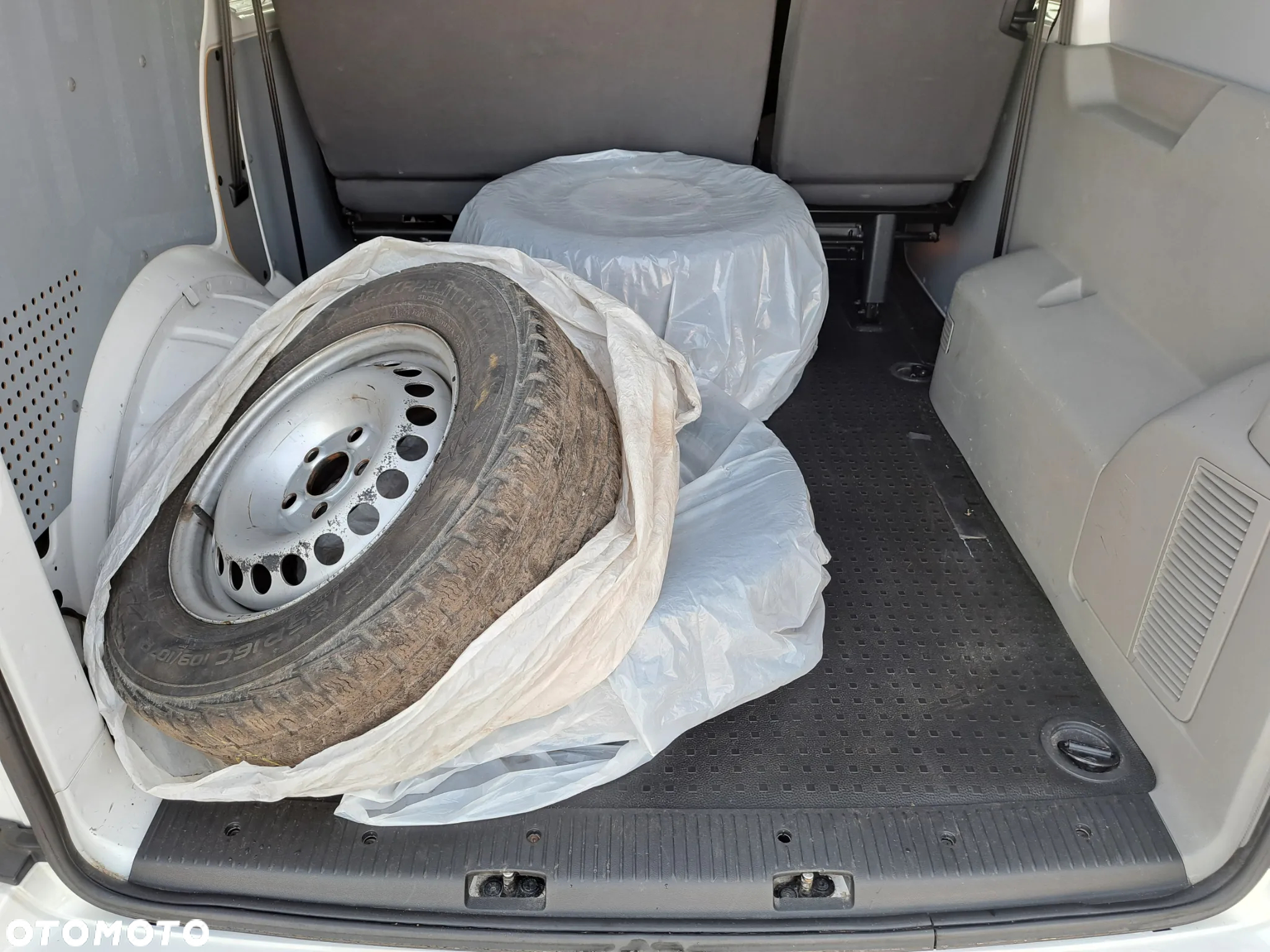 Volkswagen Transporter - 29