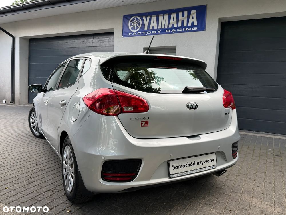 Kia Ceed 1.6 CRDi M - 13