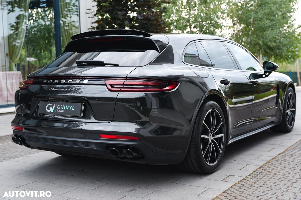 Porsche Panamera 4 - 3