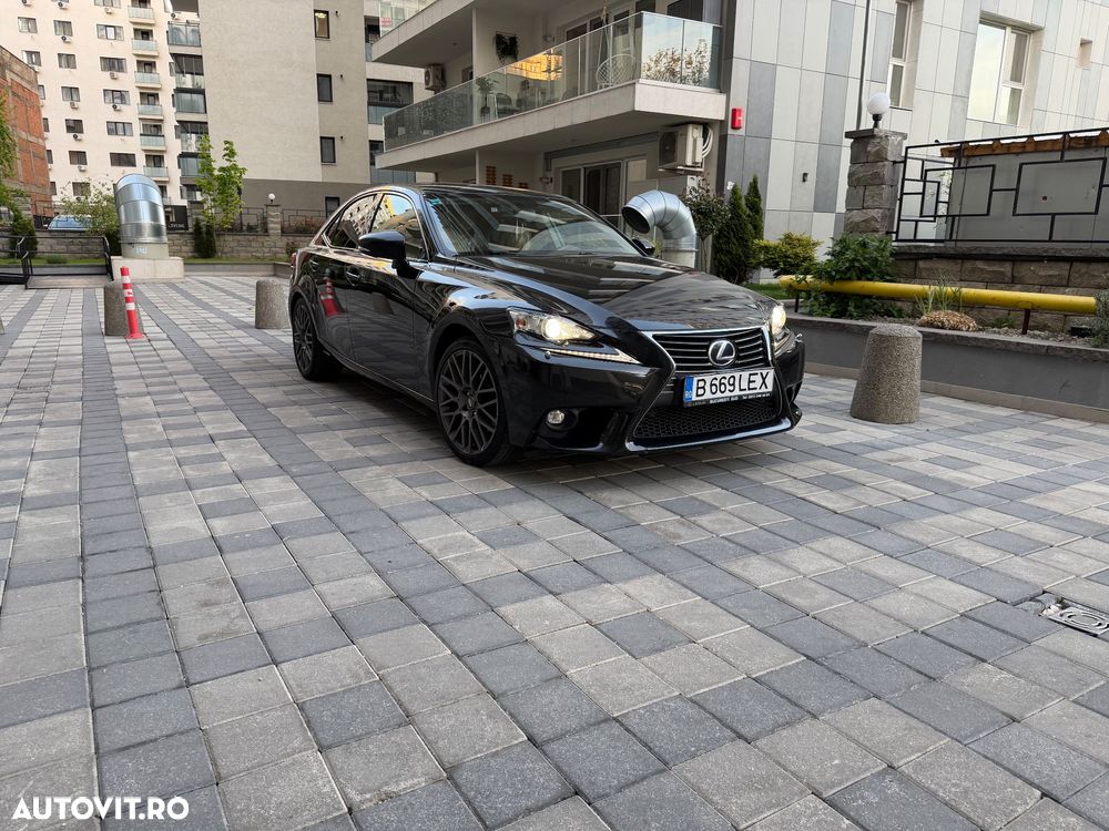 Lexus Seria IS 300h Aut. Business - 4