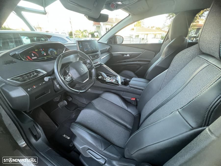 Peugeot 3008 1.6 Hybrid4 Allure Pack e-EAT8 - 17