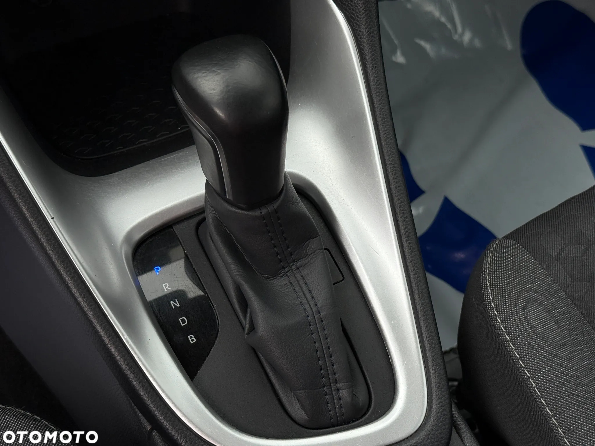 Toyota Yaris Hybrid 1.5 Comfort - 19