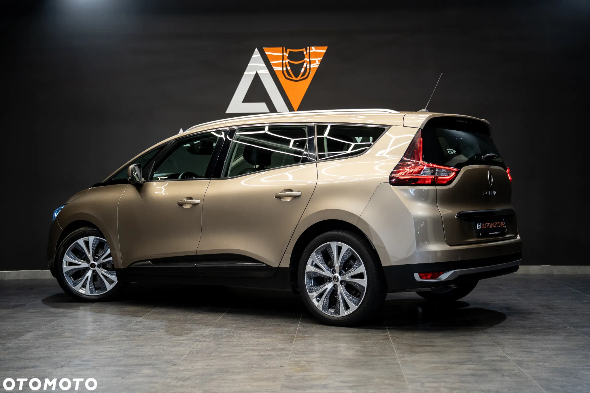 Renault Scenic 1.3 TCe Energy Intens EDC - 7