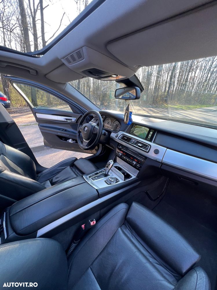 BMW Seria 7 740d xDrive - 10