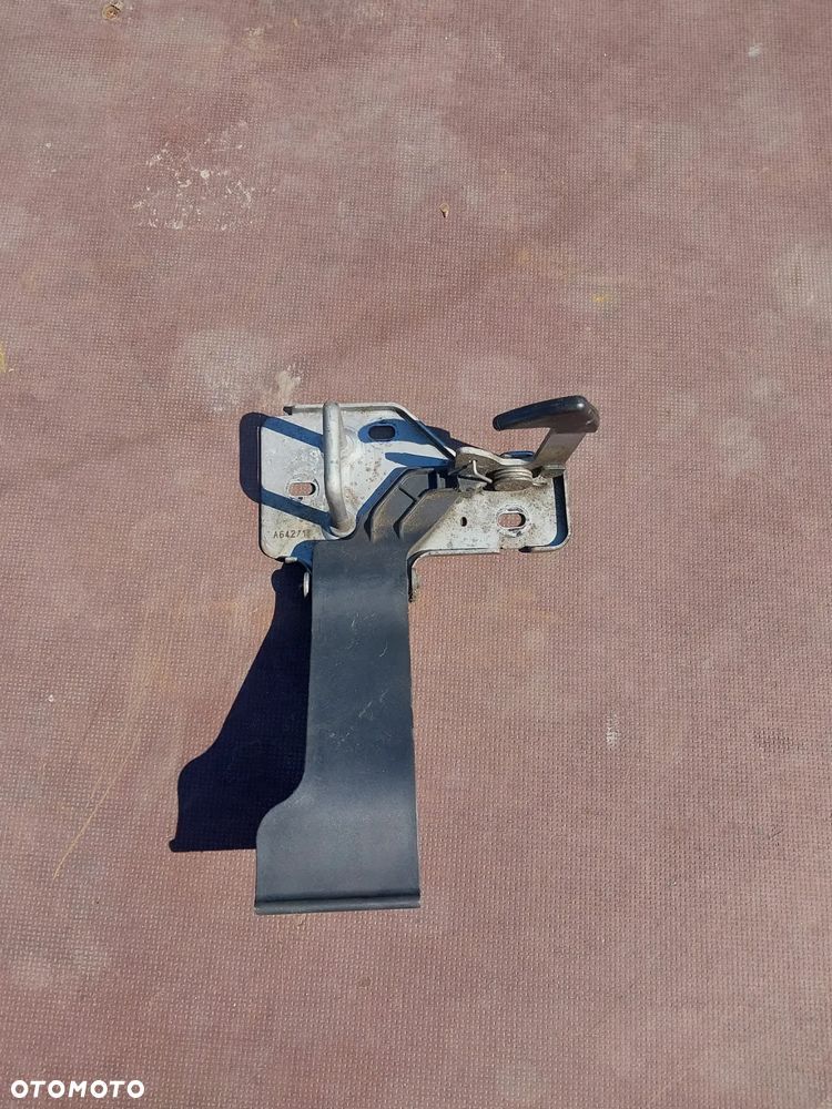 Zamek maski vw t6 - 3