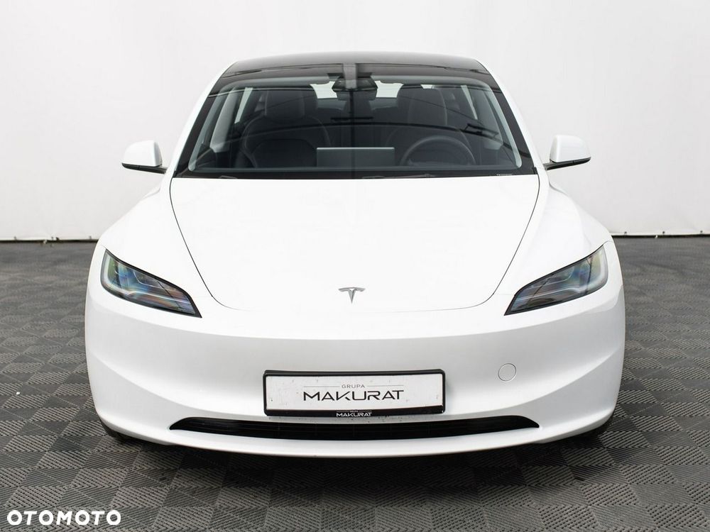 Tesla Model 3 - 8
