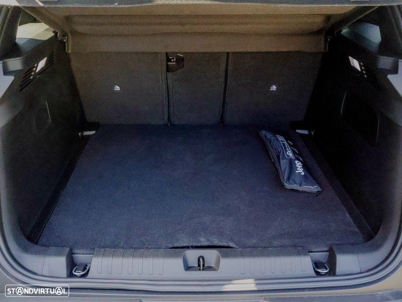 Jeep Compass 74 kWh First Edition — fotografia 6