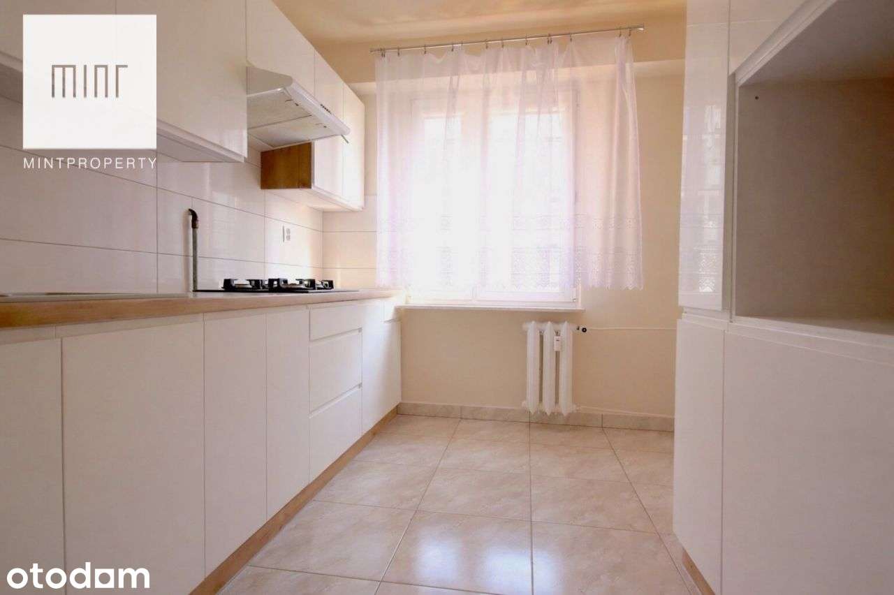 Czteropokojowe mieszkanie na sprzedaż, ul. Fredry