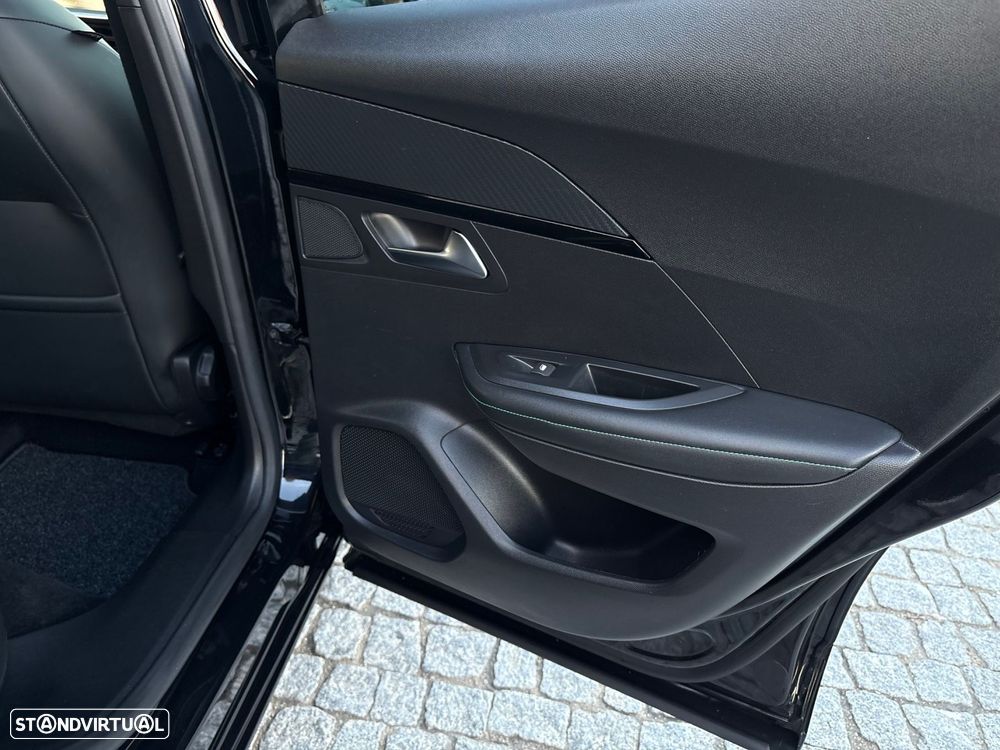 Peugeot e-2008 50 kWh Allure Pack - 33