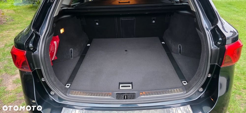 Toyota Avensis - 16