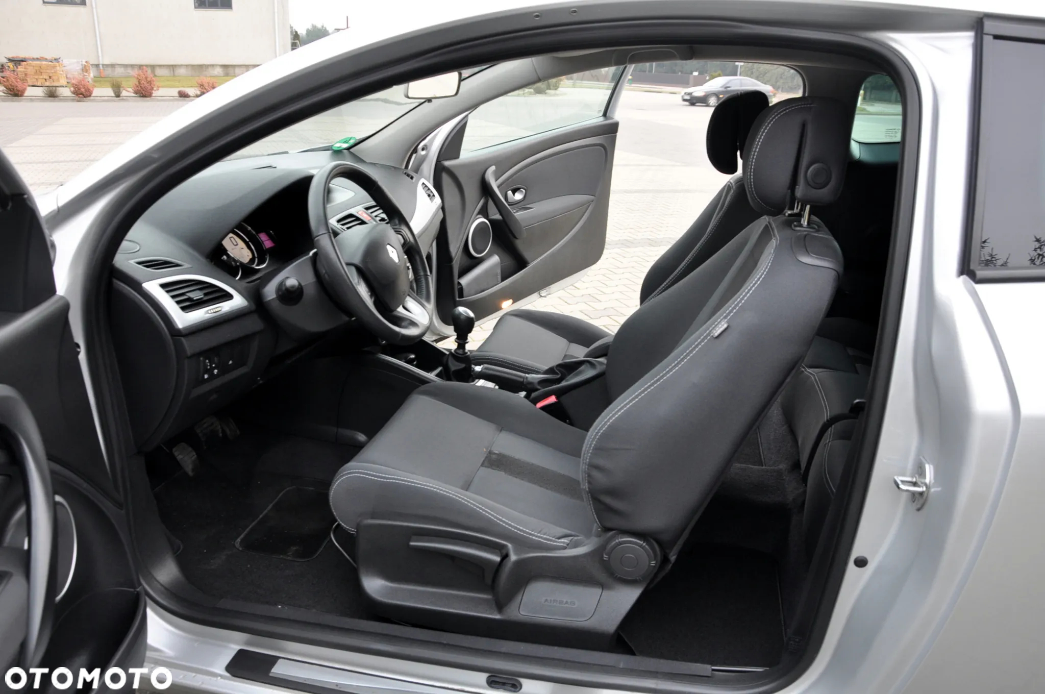 Renault Megane TCe 180 Coupe Dynamique - 22