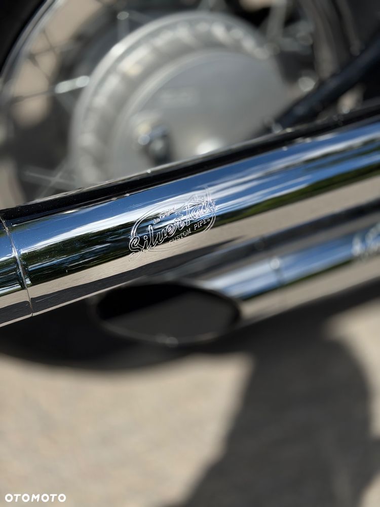 Suzuki Intruder - 23