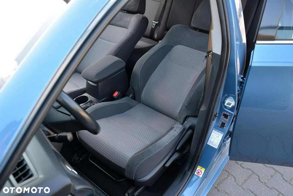 Toyota Auris Hybrid 135 Premium - 21