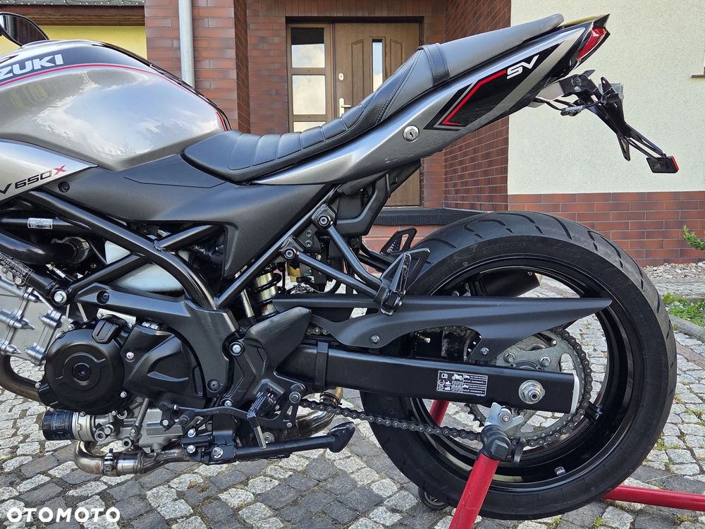 Suzuki SV - 8