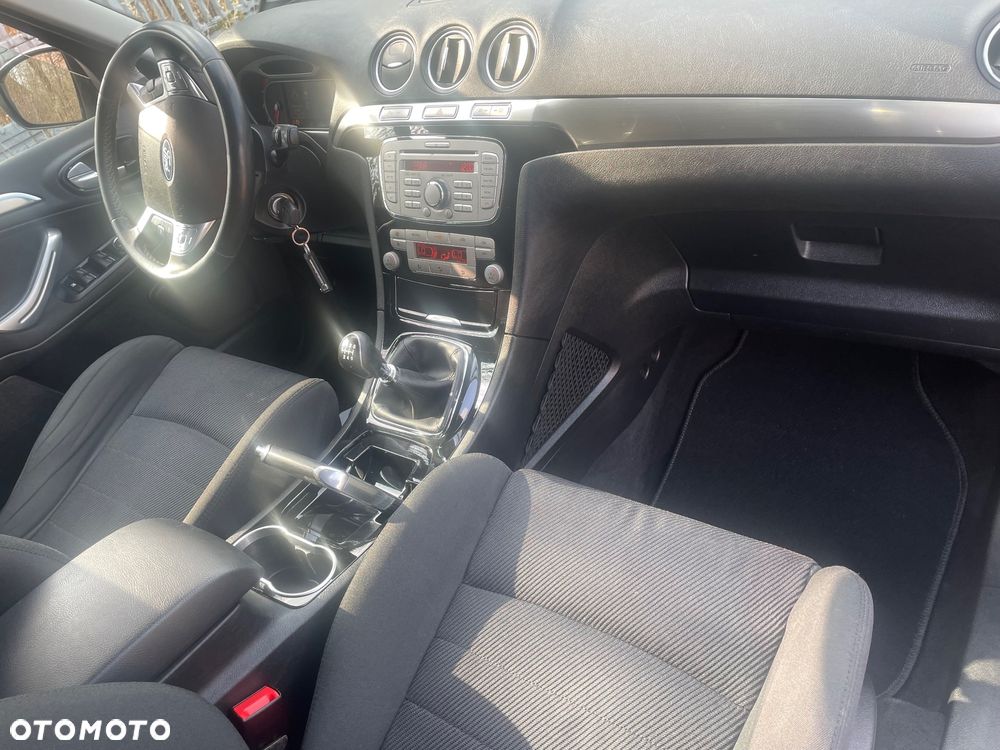 Ford S-Max 2.0 TDCi DPF Business Edition - 19