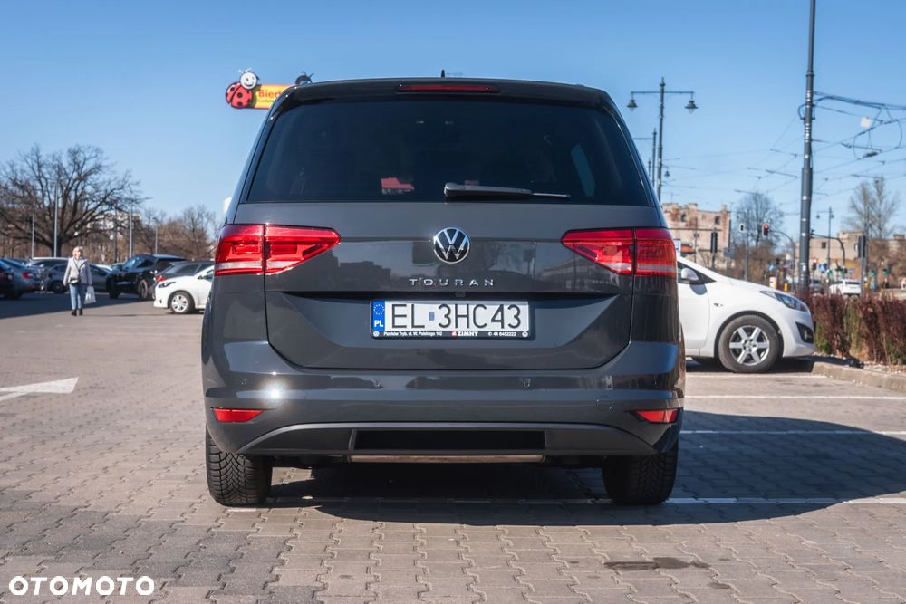 Volkswagen Touran 1.5 TSI EVO Comfortline - 9