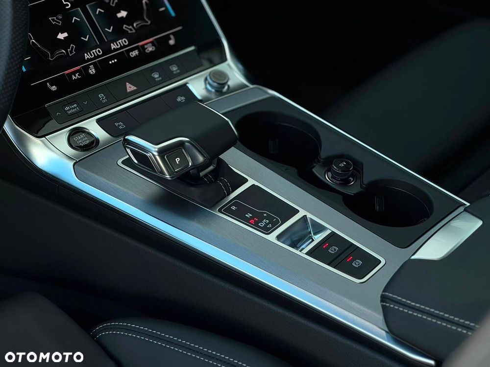 Audi A6 Avant 55 TFSI e PHEV Quattro S Line S tronic - 13