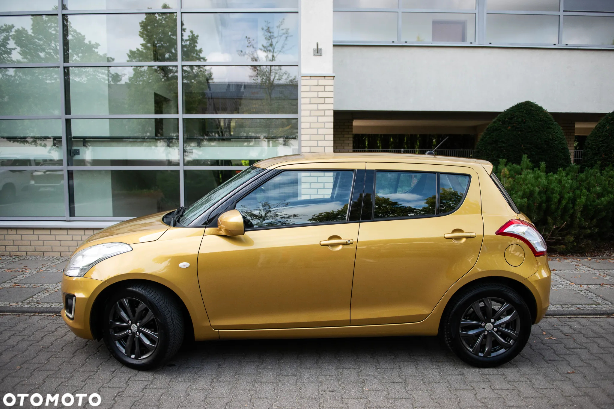 Suzuki Swift 1.2 Premium - 3