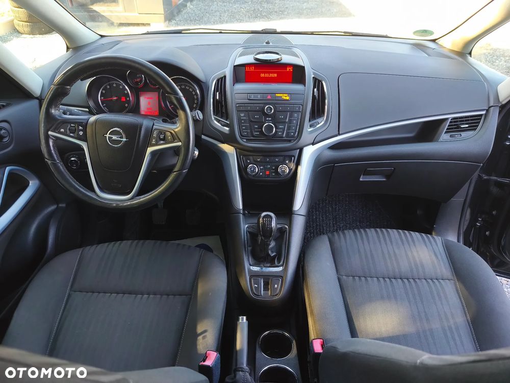 Opel Zafira 1.4 T Cosmo EcoFLEX S&S - 26