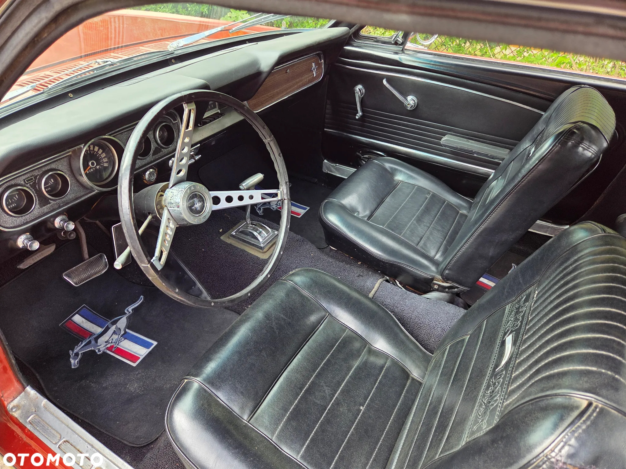 Ford Mustang - 5