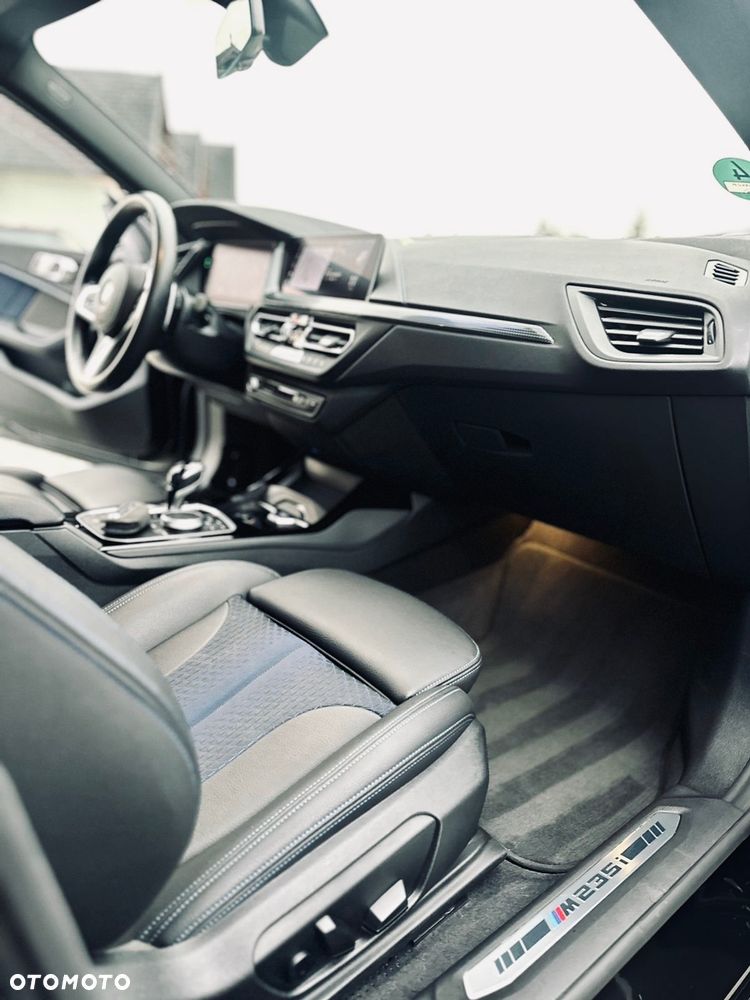 BMW Seria 2 M235i xDrive ColorVision Edition - 14