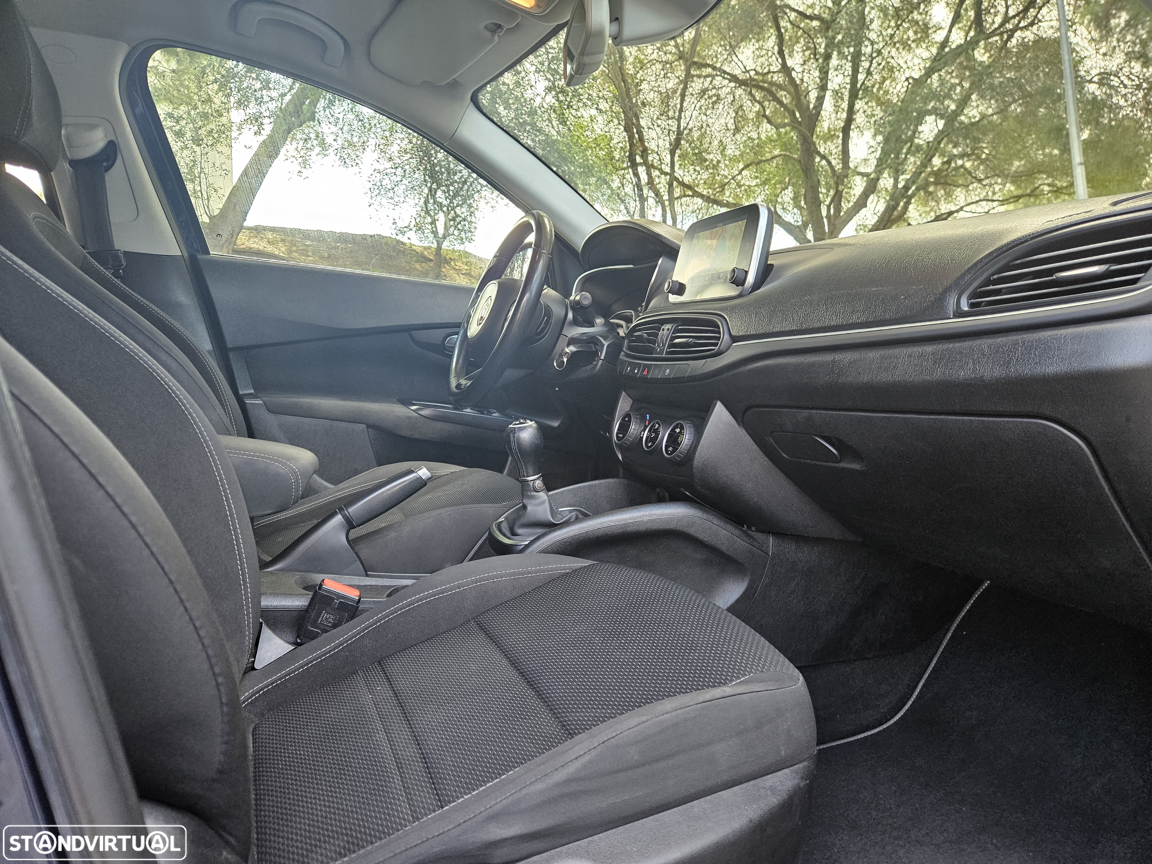 Fiat Tipo Station Wagon 1.3 M-Jet Easy - 22
