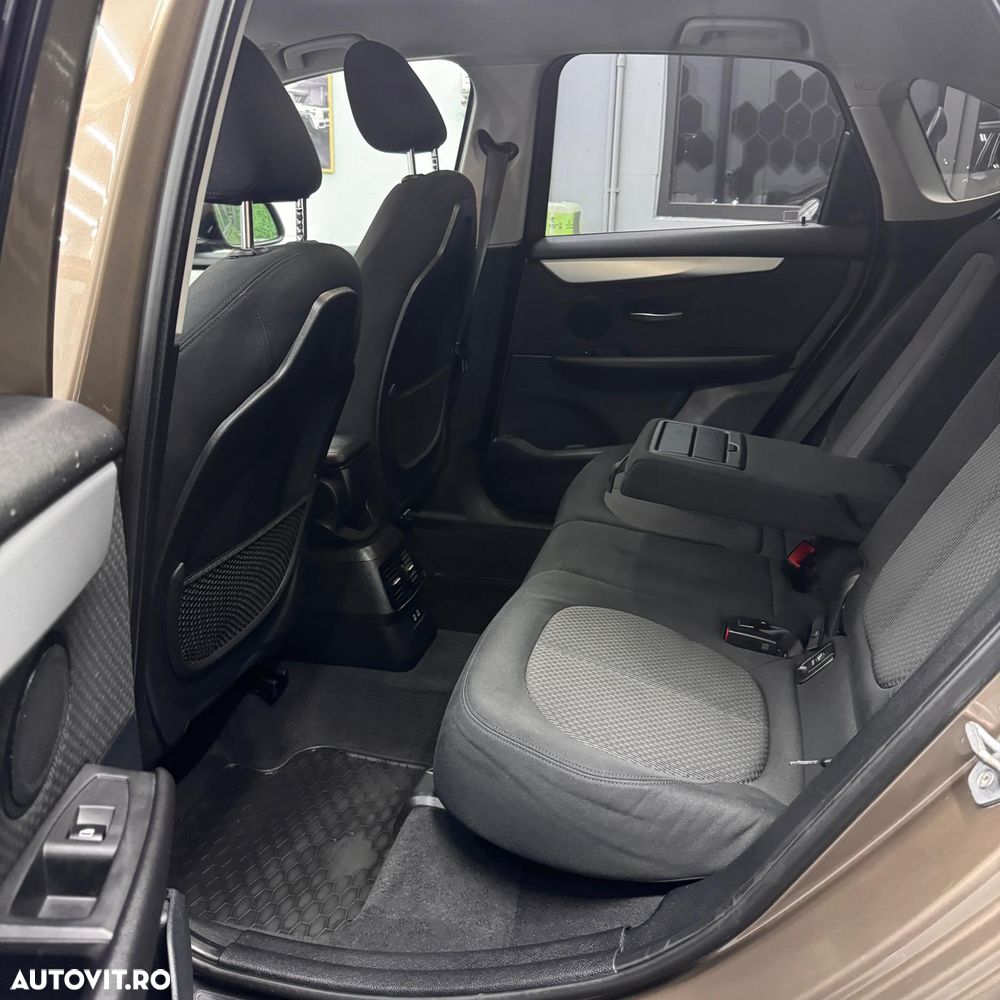 BMW Seria 2 218i Aut. - 11