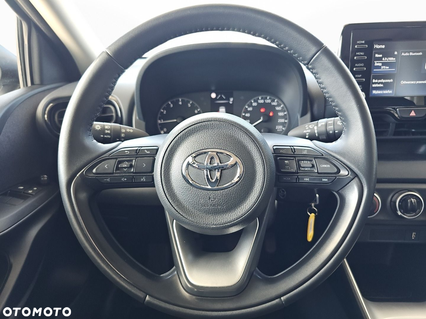 Toyota Yaris - 10