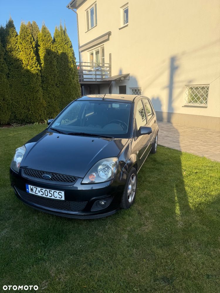 Ford Fiesta - 2
