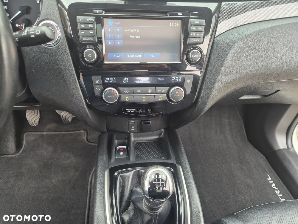 Nissan X-Trail 1.6 DCi Tekna 4WD EU6 - 21