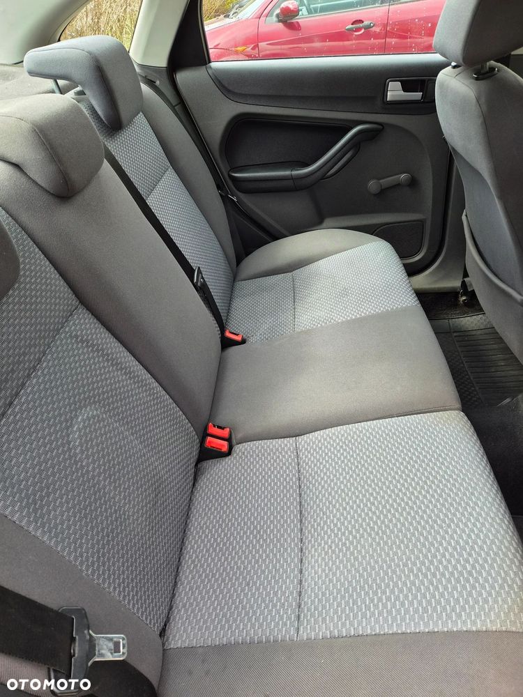 Ford Focus C-Max - 9