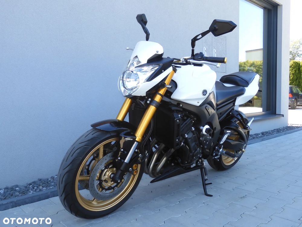 Yamaha FZ8 - 32