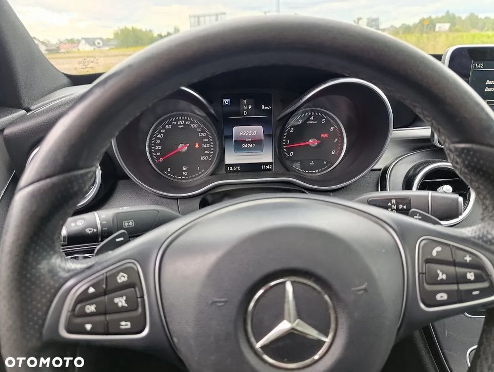 Mercedes-Benz Klasa C 300 9G-TRONIC - 18