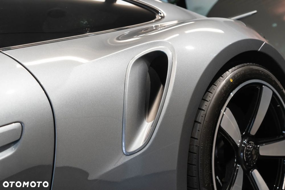 Porsche 911 Turbo S - 37