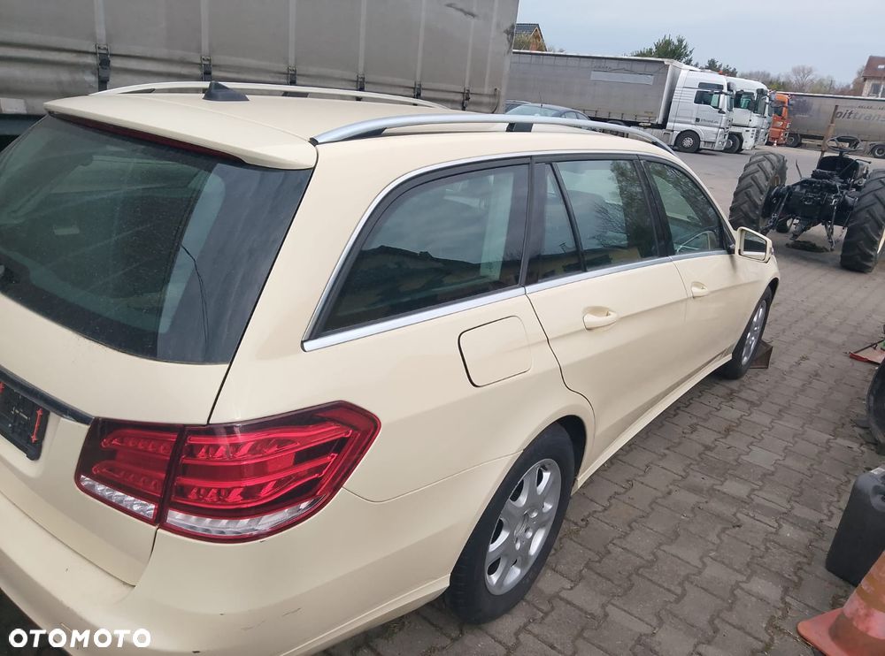 Mercedes-Benz Klasa E 200 BlueTEC 7G-TRONIC - 6