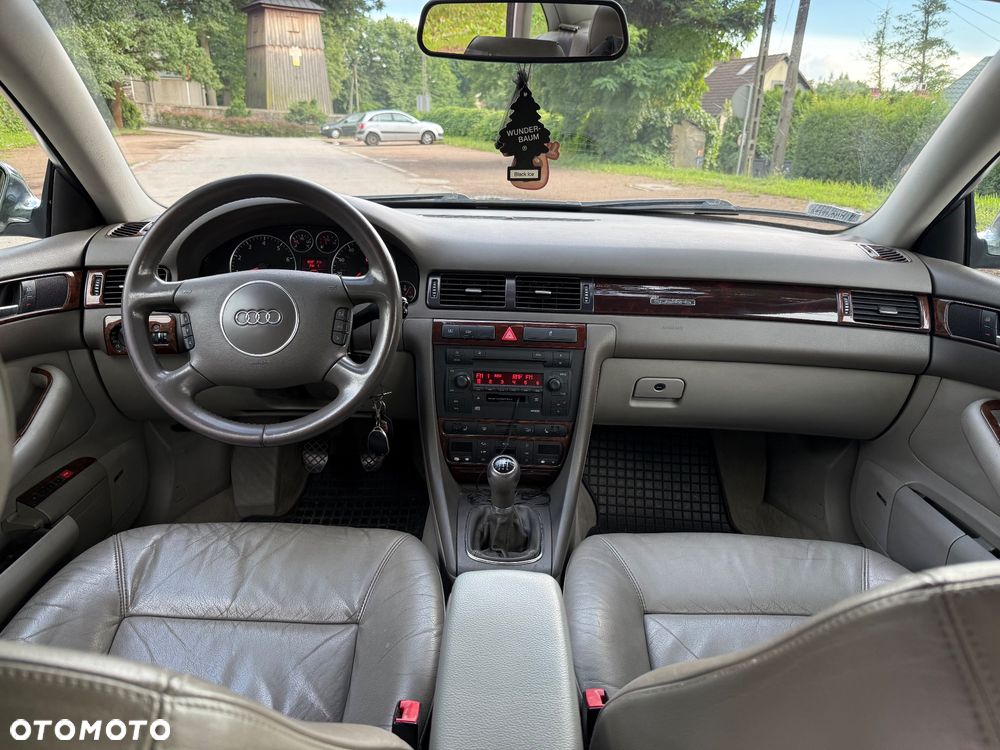 Audi A6 Limousine 2.0 - 8