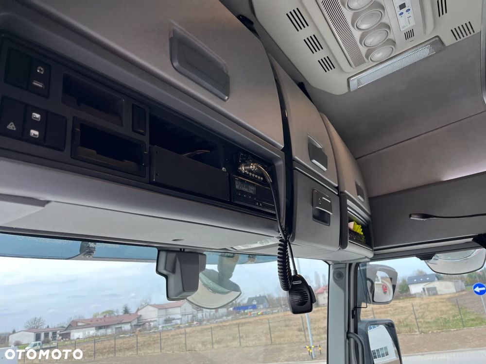 Renault HIGH 480 - 11