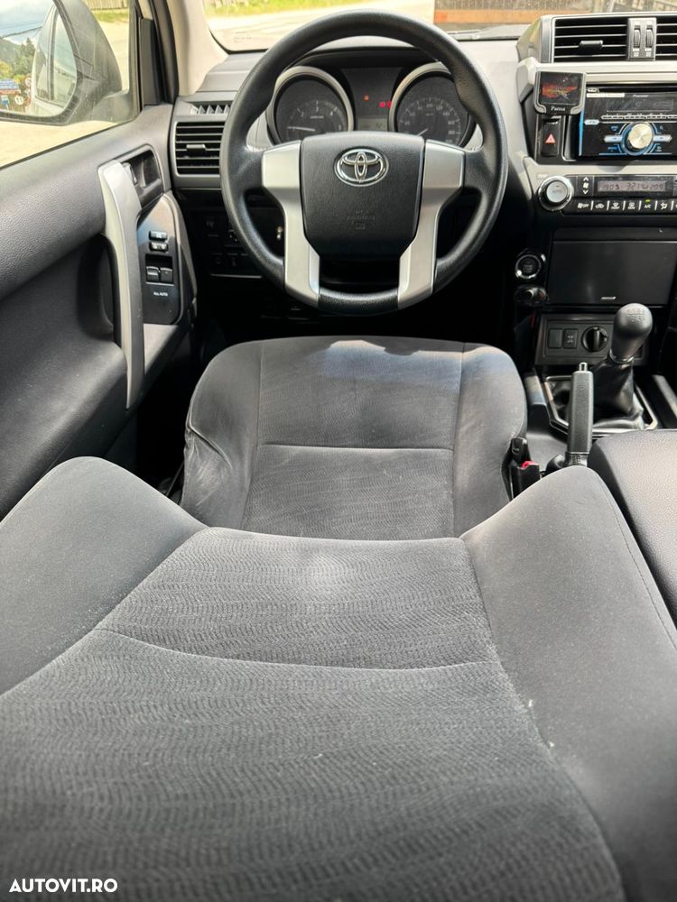 Toyota Land Cruiser 3.0 D-4D - 6