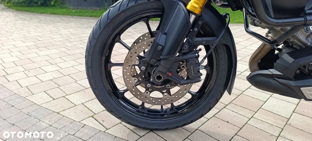 Suzuki V-STROM - 39