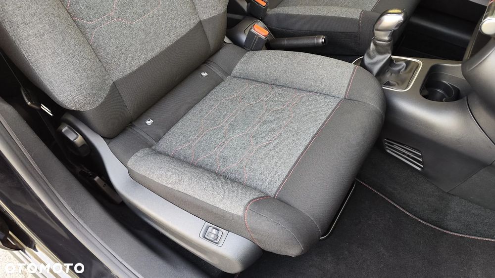 Citroën C3 1.2 PureTech Shine S&S - 32