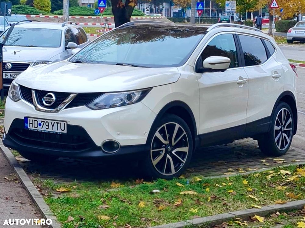 Nissan Qashqai 1.6 DCI Xtronic TEKNA - 19