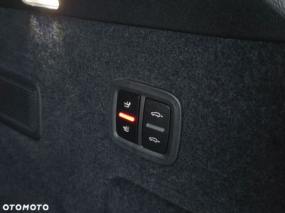 Porsche Cayenne Turbo Tiptronic S - 40