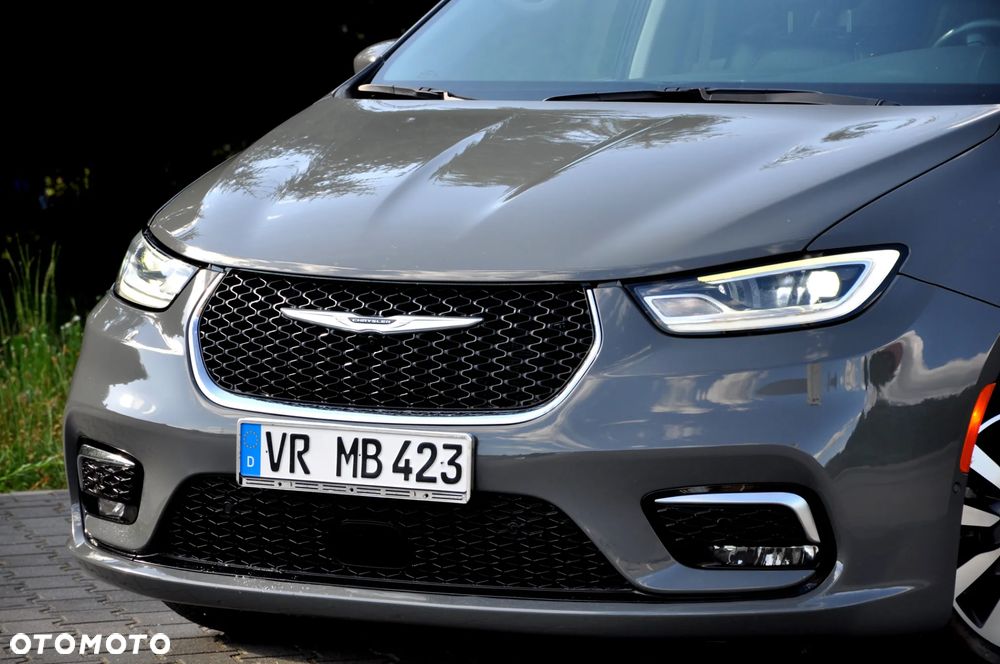 Chrysler Pacifica - 5