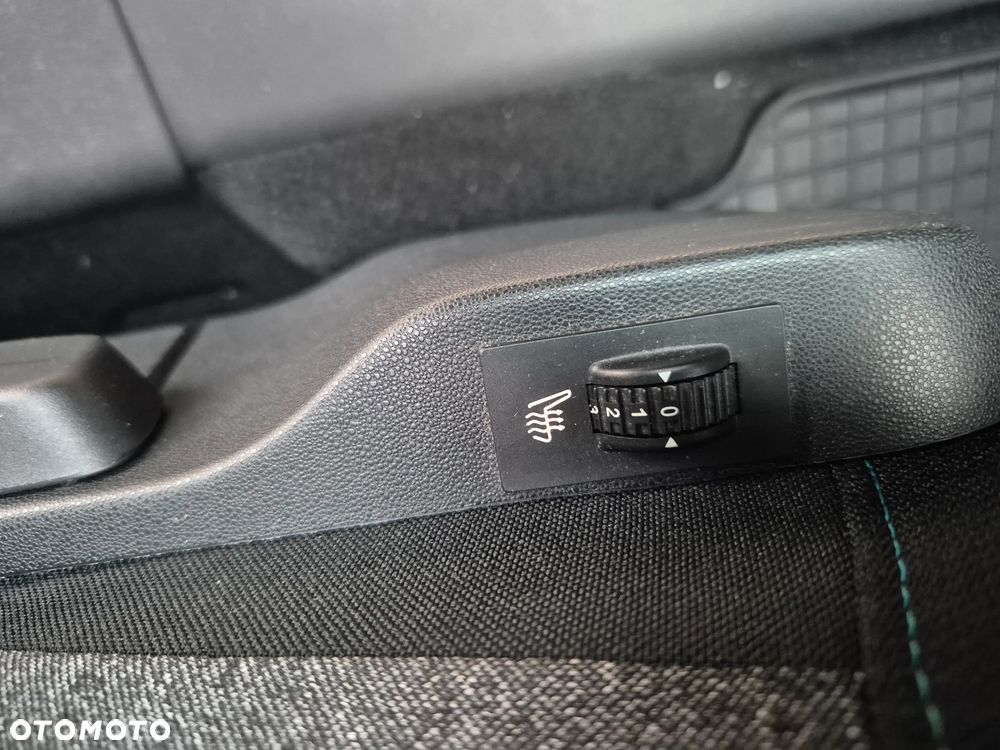 Citroën C4 Cactus 1.2 PureTech Shine S&S - 25